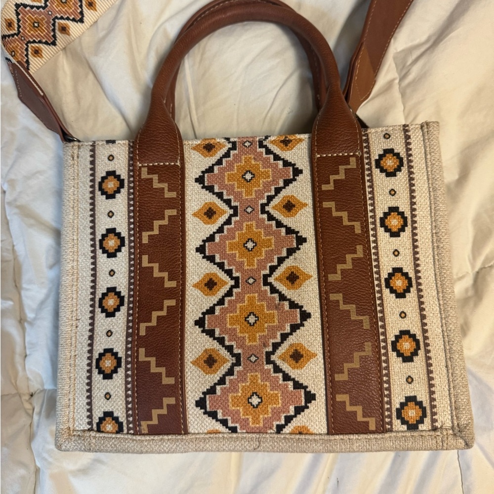 Wrangler purse - Picture 3 of 5